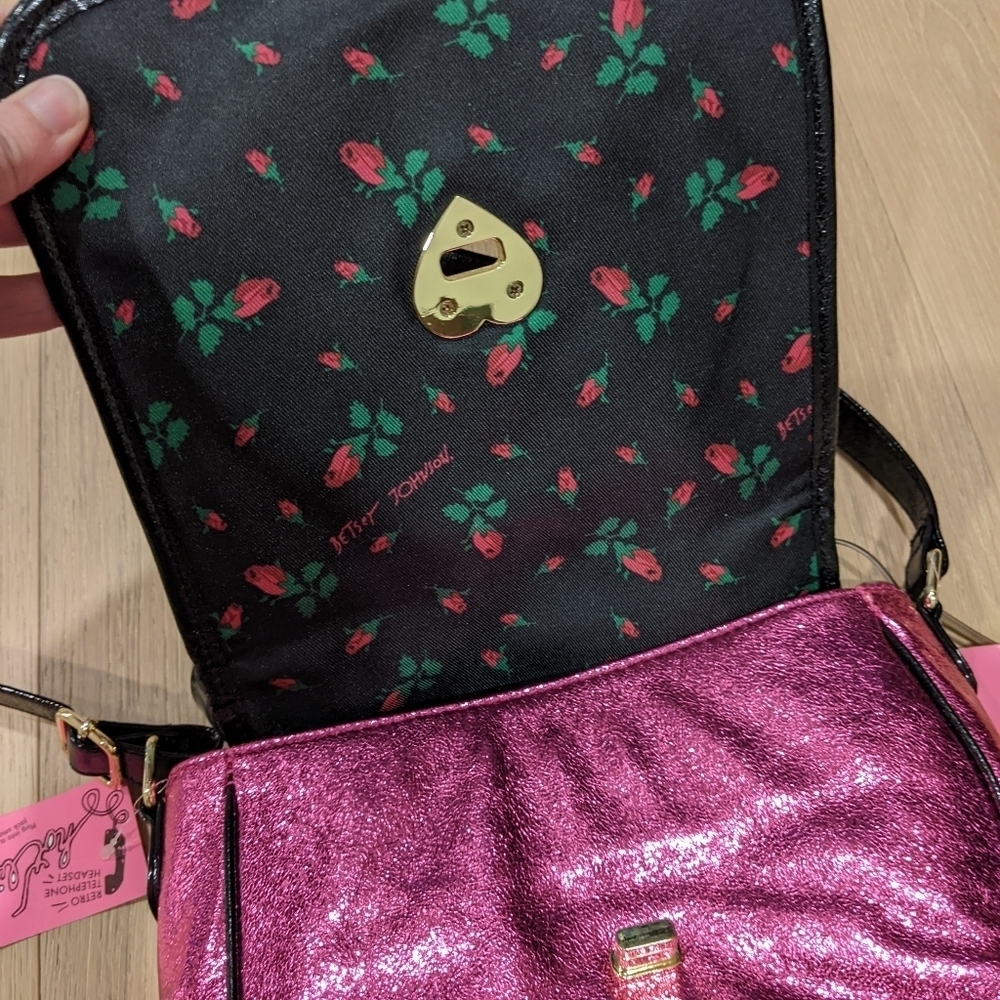 Betsey Johnson phone purse - Picture 7 of 15